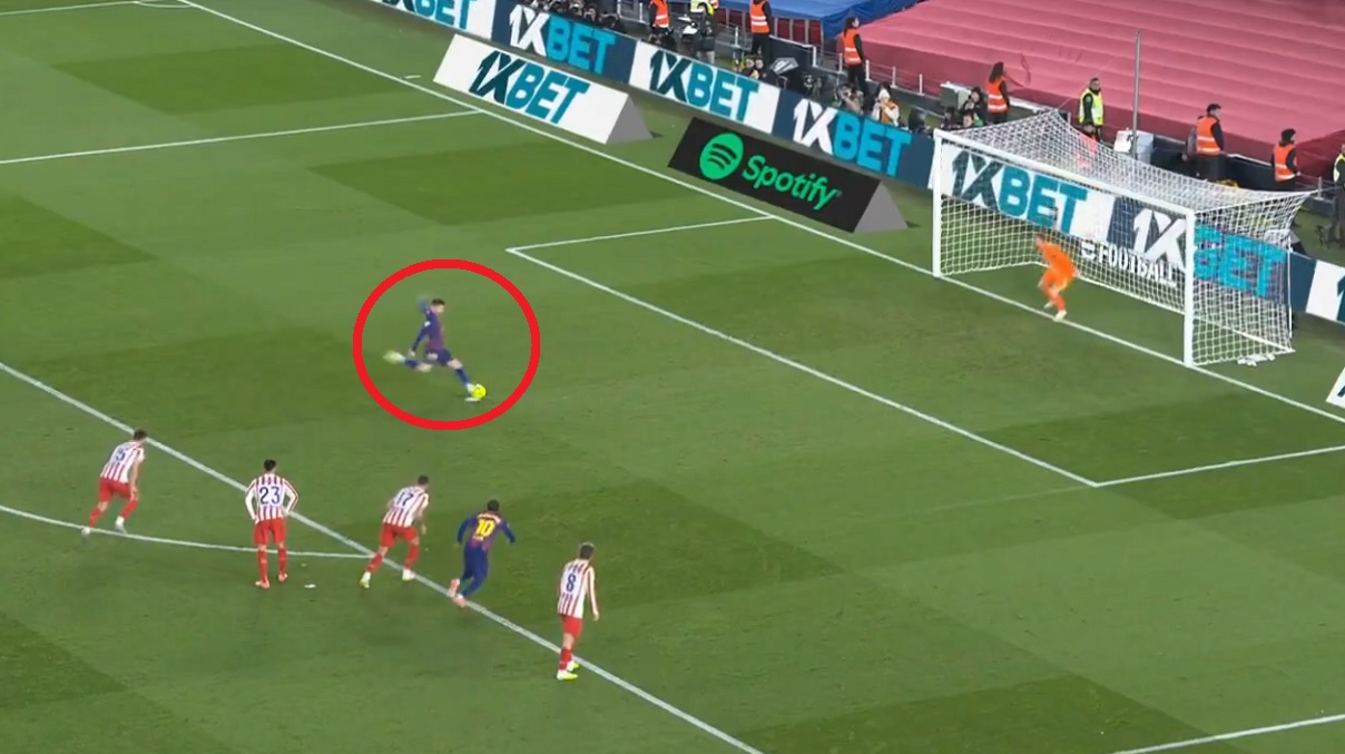 Co on zrobił?! Koszmarne pudło z karnego Lewandowskiego [WIDEO]