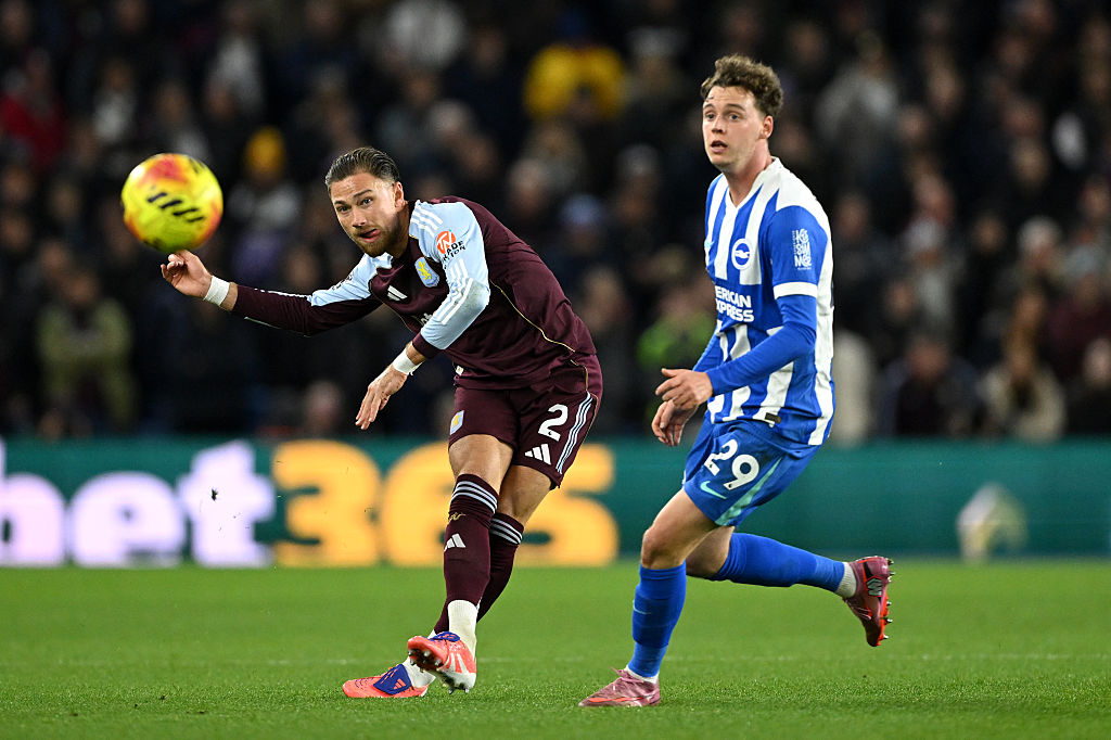 Asysta Matty'ego Casha w szalonym meczu. Pewny triumf Arsenalu