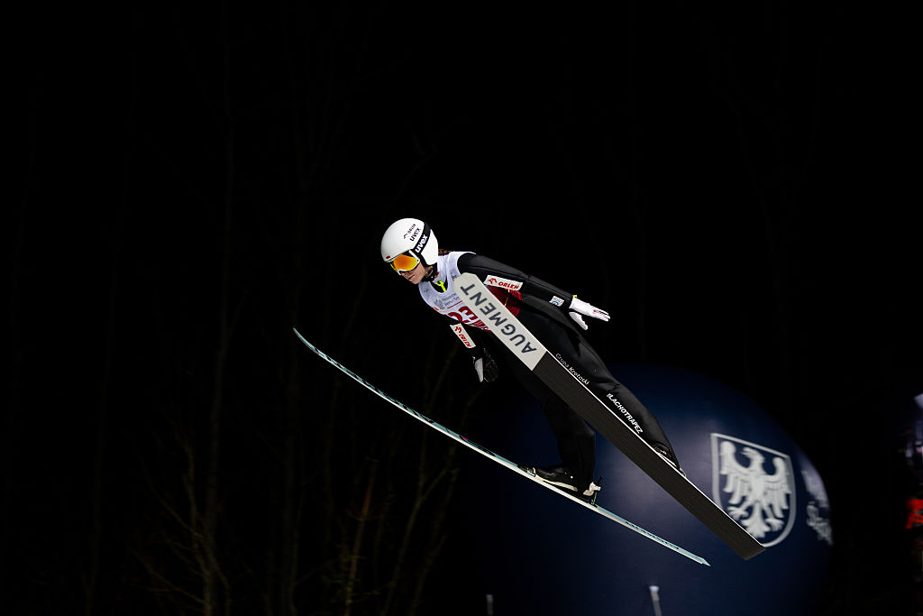 Solidność to już jej znak rozpoznawalny. Twardosz oddała dwa równe skoki