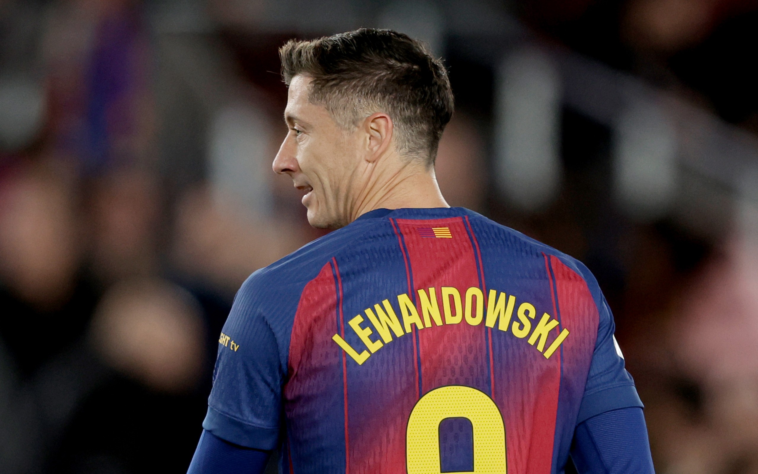 Nowe informacje ws. przyszłości Lewandowskiego. "Flick ślepo mu ufa"