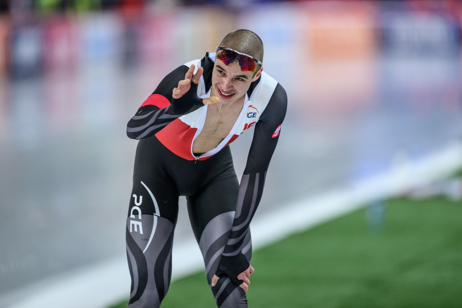 Kosmos! Zmiażdżył rekord Polski o ponad 23 sekundy