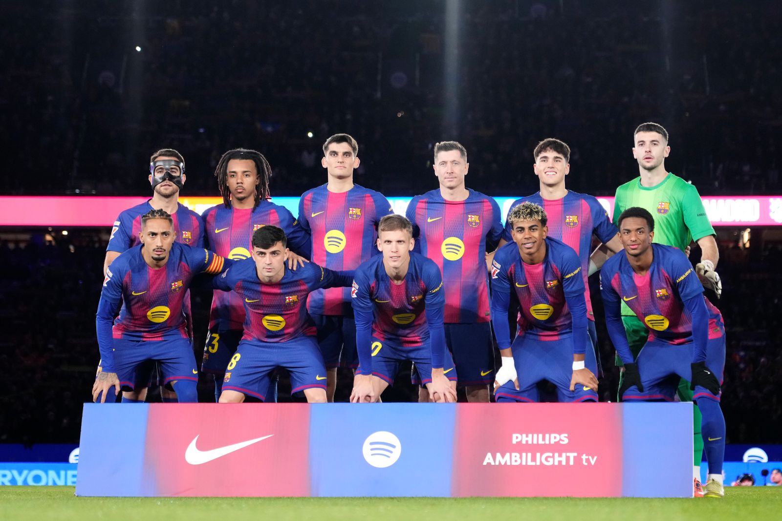 Problemy FC Barcelony. Piłkarze utknęli w samolocie