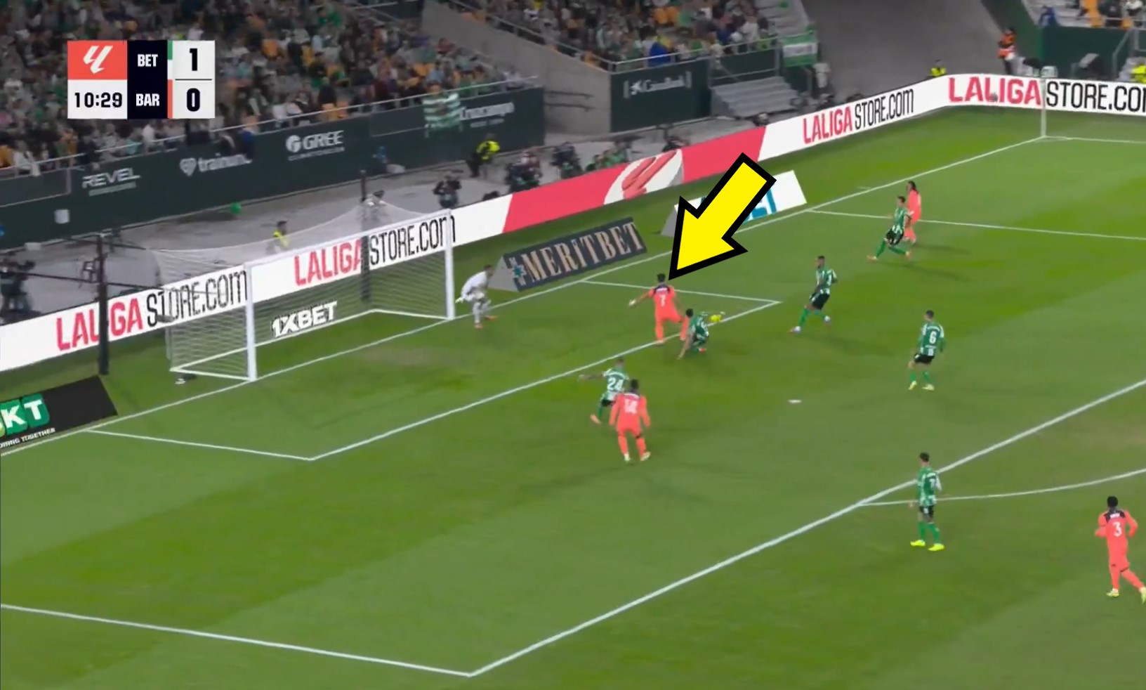 Co za show rywala Lewandowskiego. Dwa gole w trzy minuty [WIDEO]