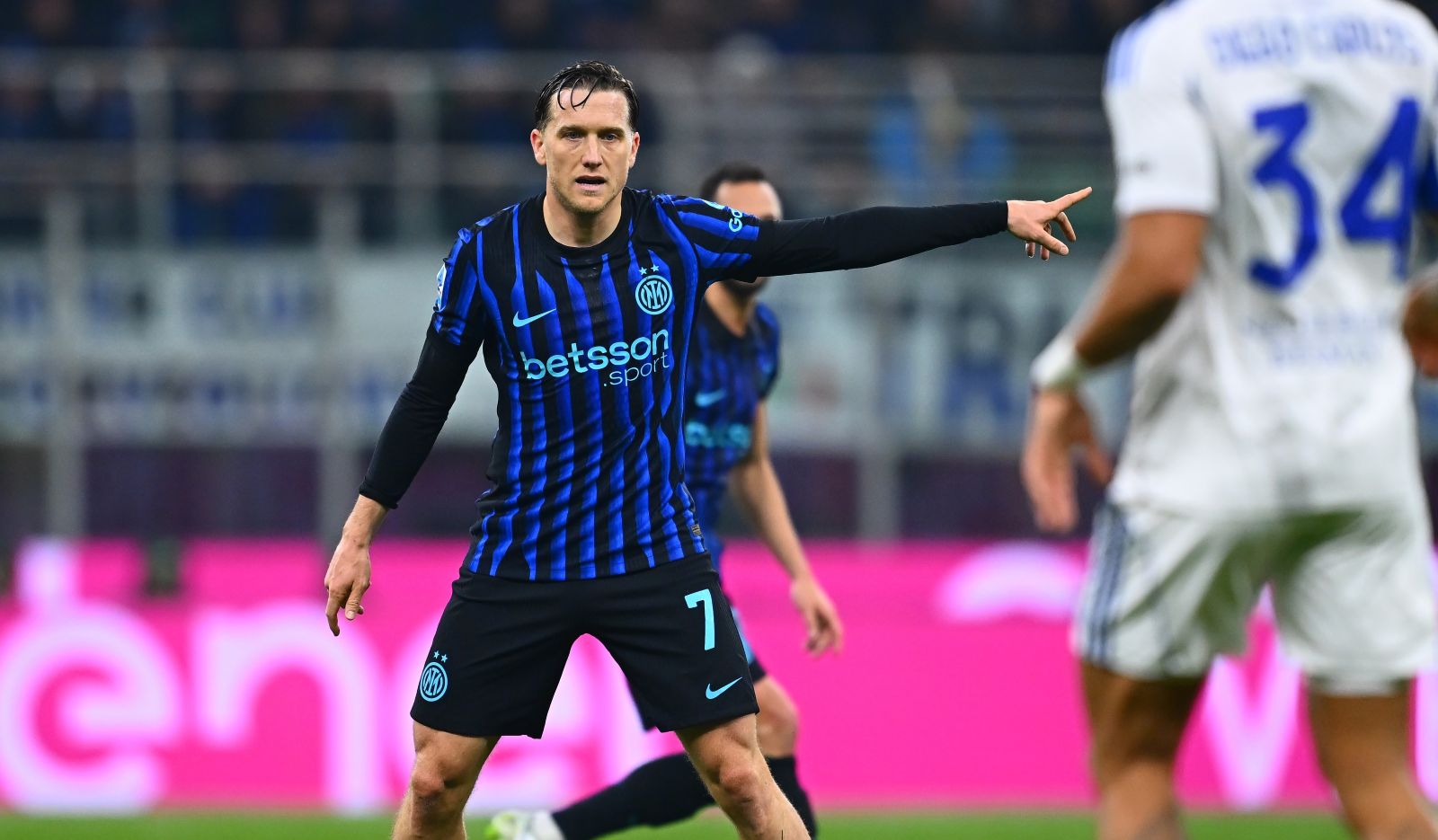 Nie strzelił gola, bez asysty. Włosi ocenili jubileuszowy występ Polaka