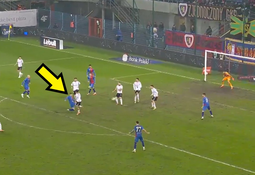 Piast bezlitosny dla Legii. Te gole z końcówki dały wygraną [WIDEO]