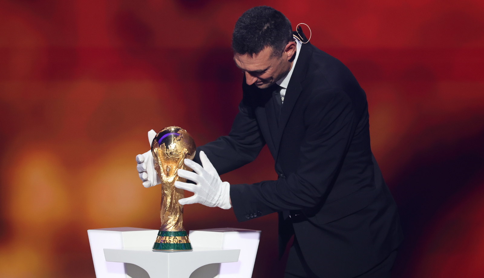 Duża wpadka podczas losowania w Waszyngtonie. Infantino musiał gwałtownie reagować