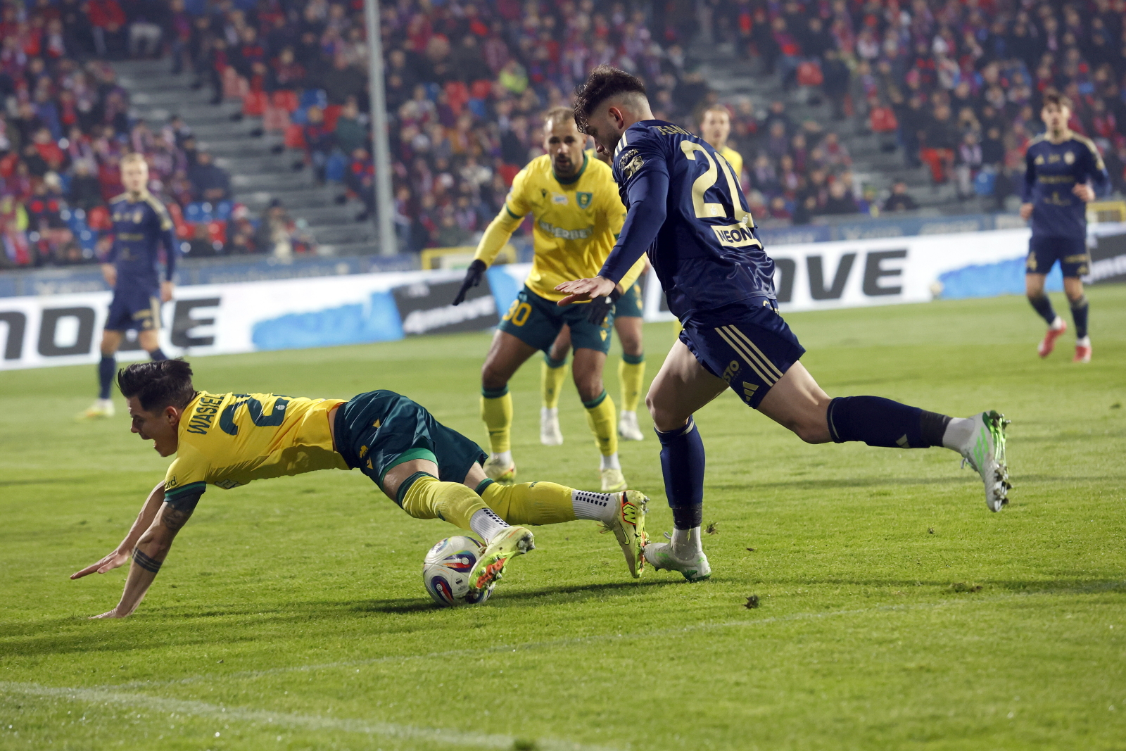 Zmiennicy dali impuls. Raków znalazł sposób na GKS Katowice