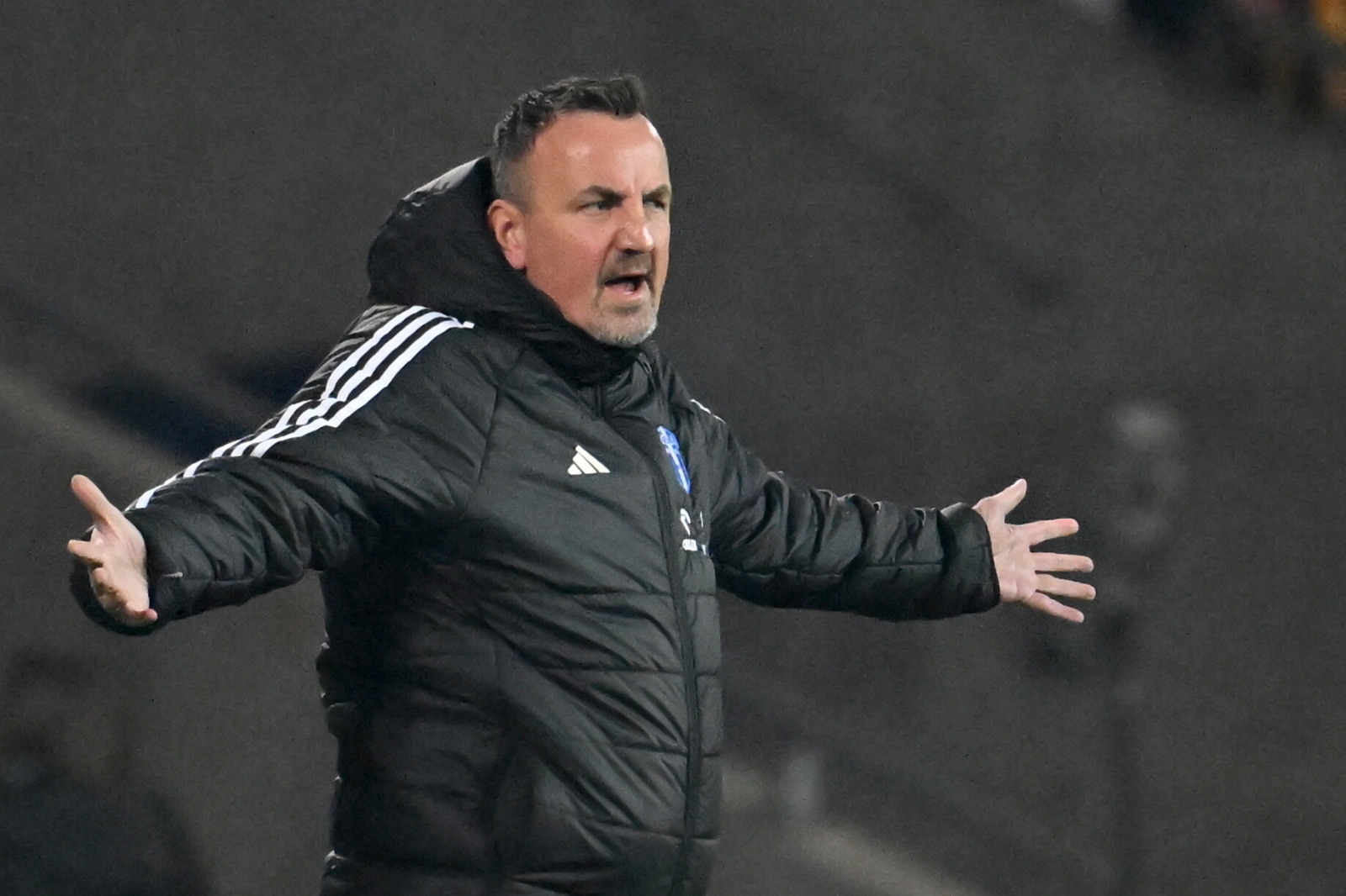 Piłkarze Wisły "wygrali" dłuższe urlopy. "Hiszpanie bardzo się ucieszyli"