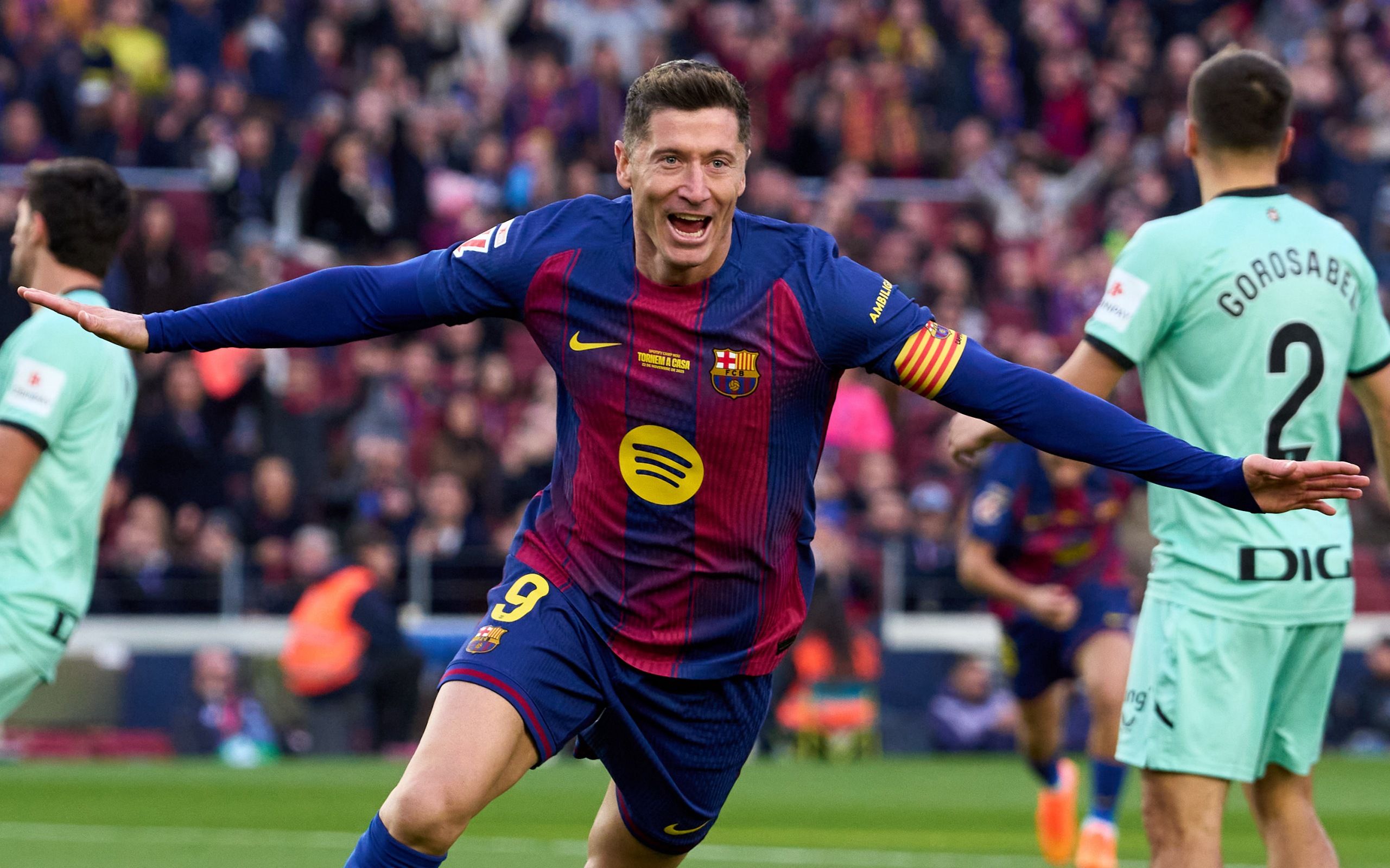 Przedwczesny prezent. "Lewy" nie mógł trafić lepiej