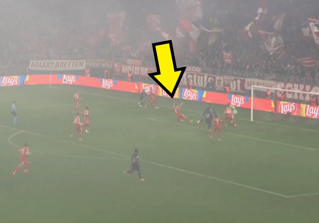 Tak piłkarz Bayernu zaskoczył... Neuera. Sporting podrażnił Bayern [WIDEO]