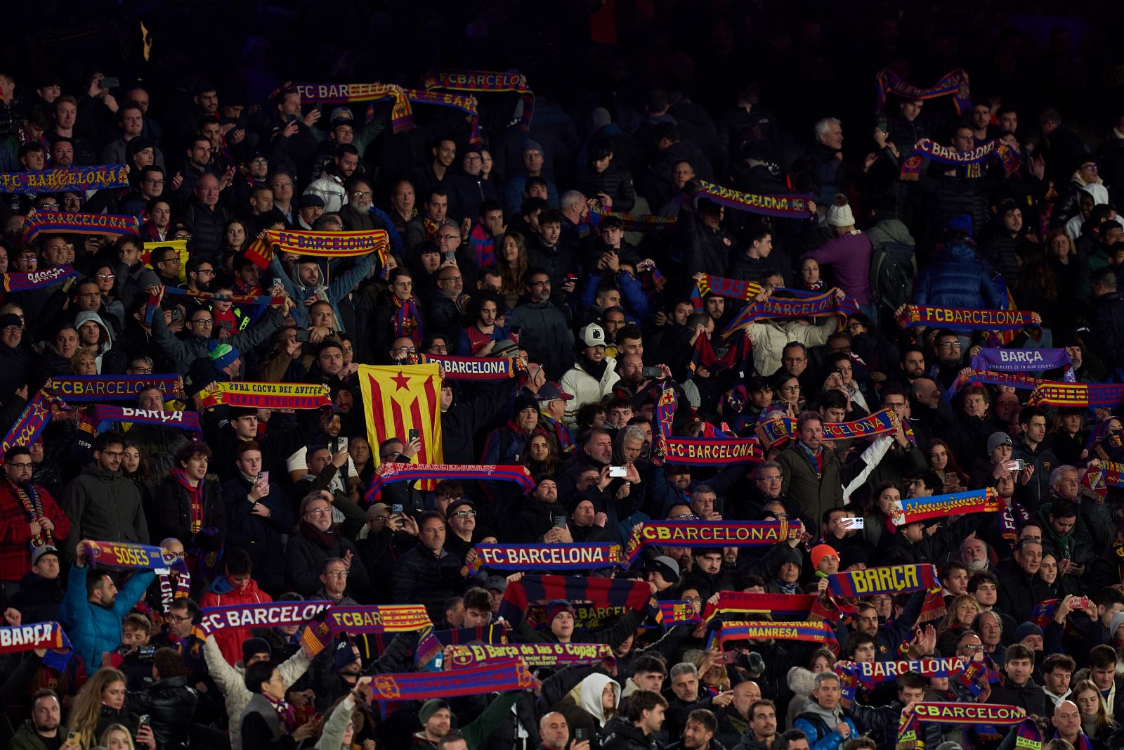 Liga Mistrzów wróciła na Camp Nou. Głośno o tym, co zrobili kibice