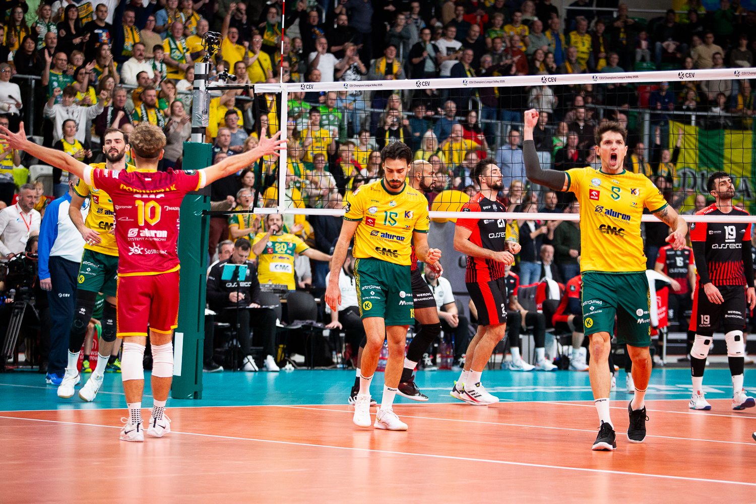 Odrodzenie Aluronu CMC Warty. Sędziowie odroczyli egzekucję