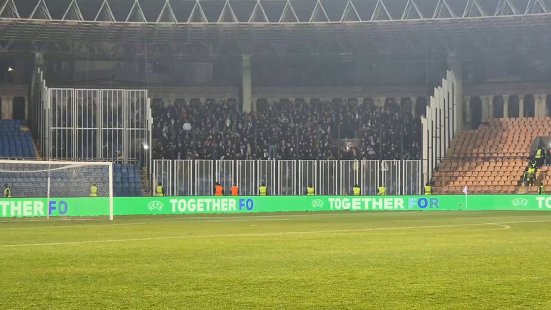 Kibice Legii złamali zakaz nałożony przez UEFA. Oto, co zrobili w Armenii