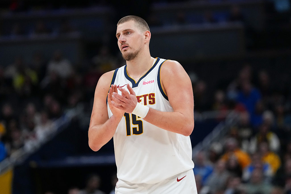 Idzie po MVP. Wybitny występ Serba w NBA