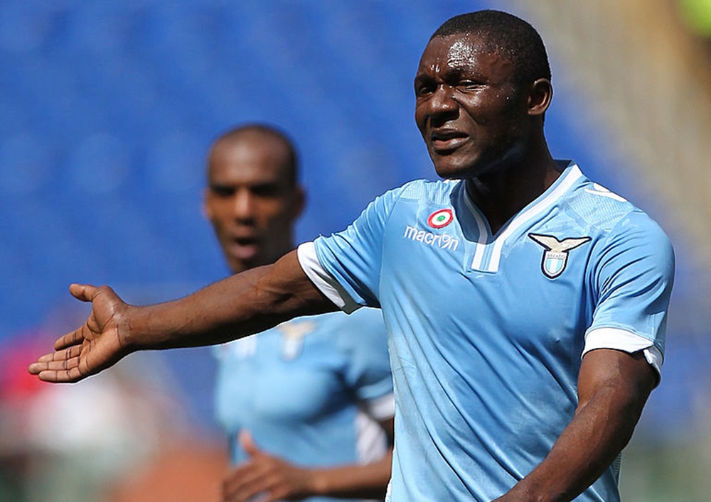 Oskarżyli go o sfałszowanie wieku. Po latach przerwał milczenie