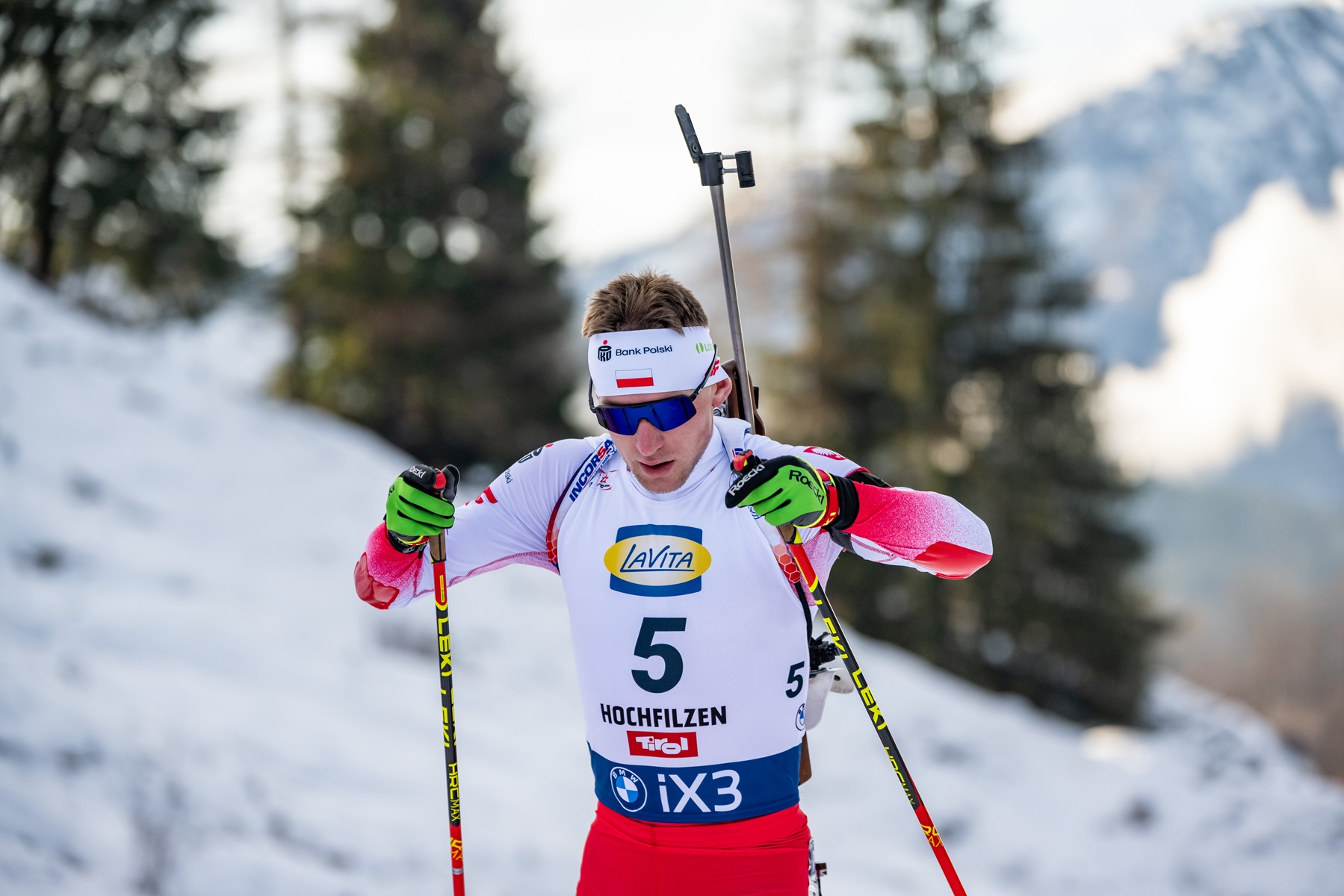 Perrot poza zasięgiem w Hochfilzen. Polak z punktami