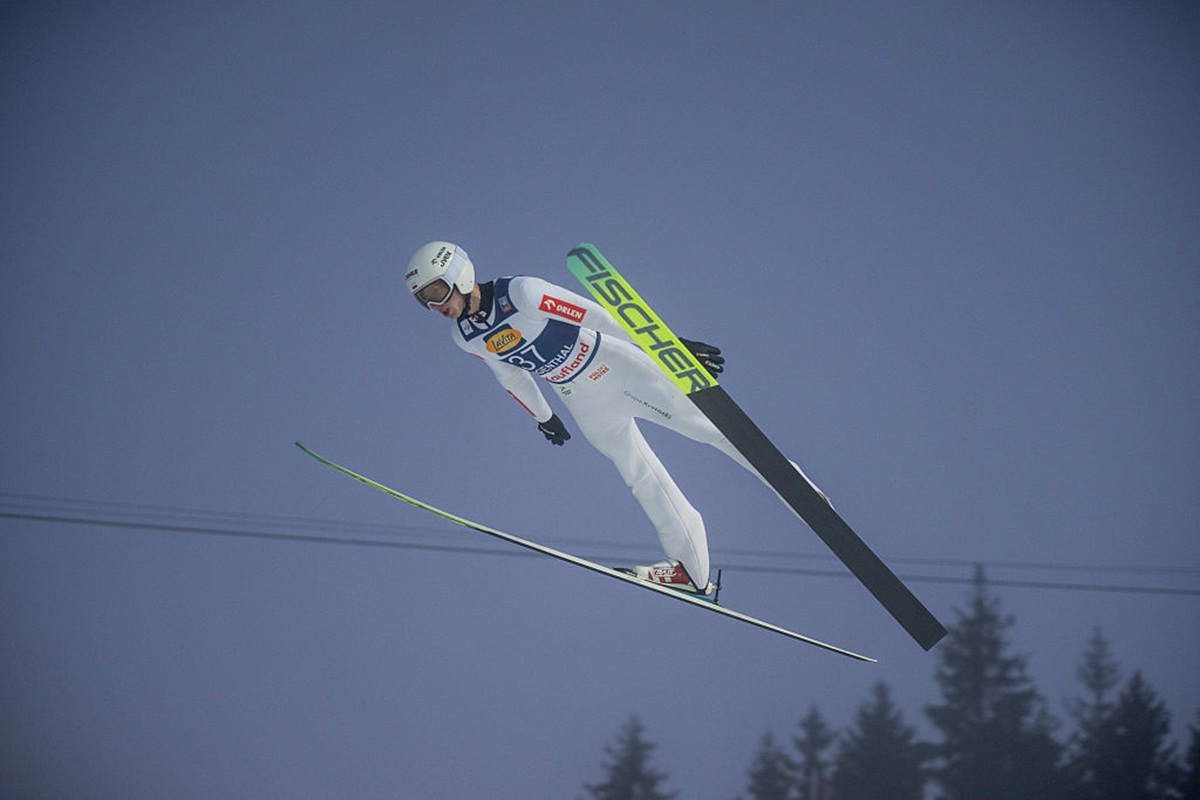 Polacy znów tylko tłem. Koniec serii Tomasiaka