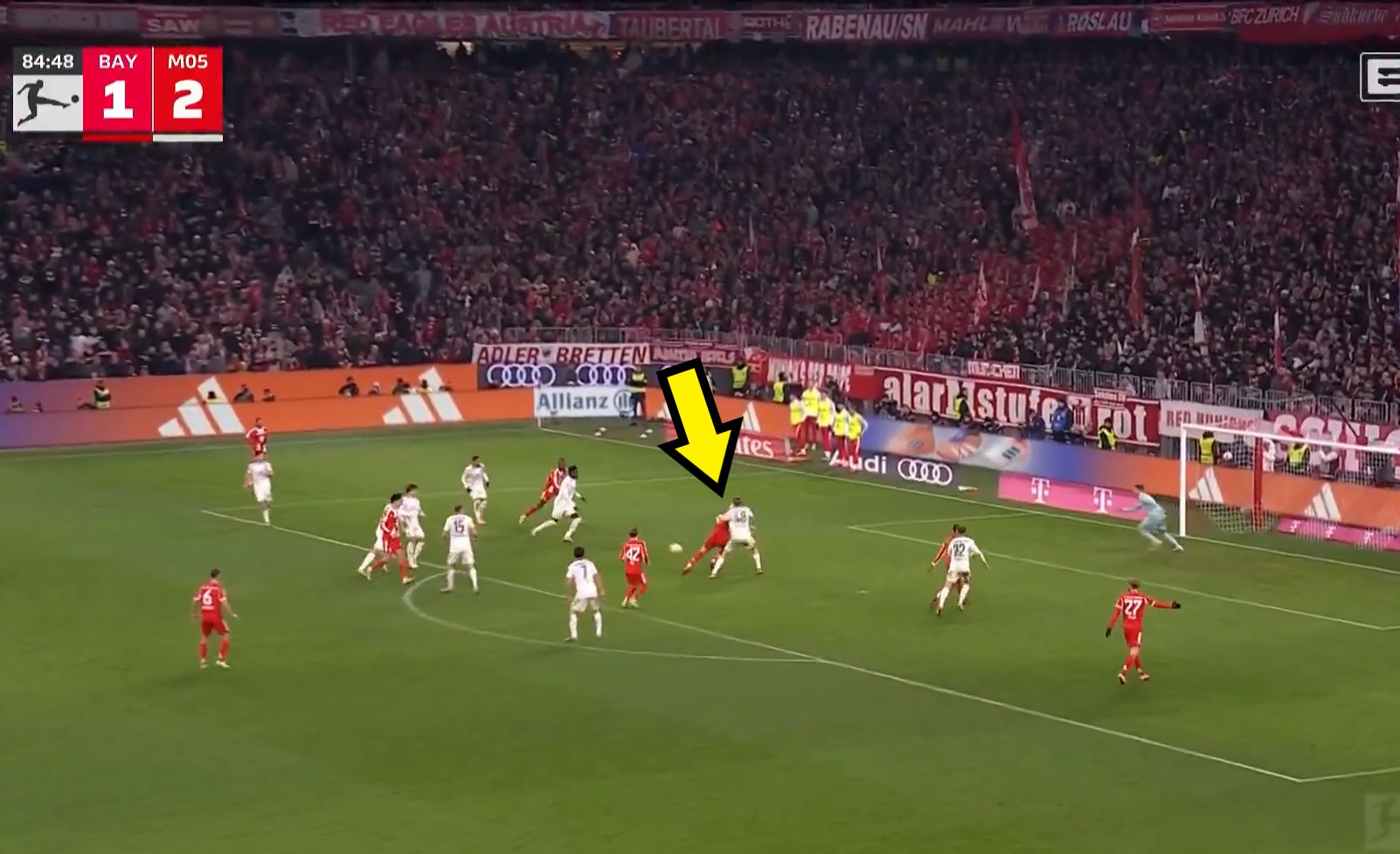 Huśtawka nastrojów Potulskiego. Tak sprokurował rzut karny dla Bayernu