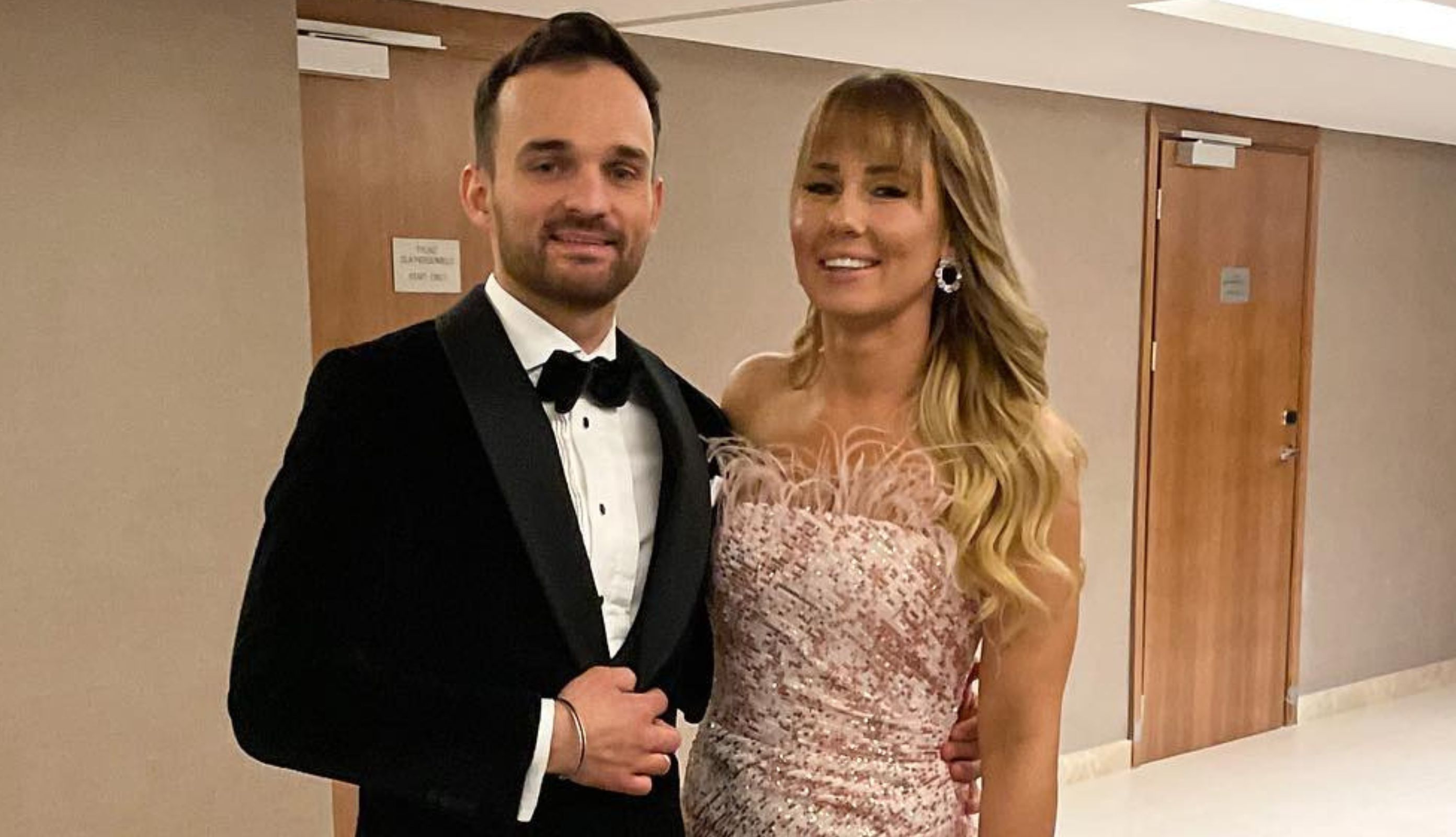 30-latek już jest legendą. Jego serce skradła piękna Sandra