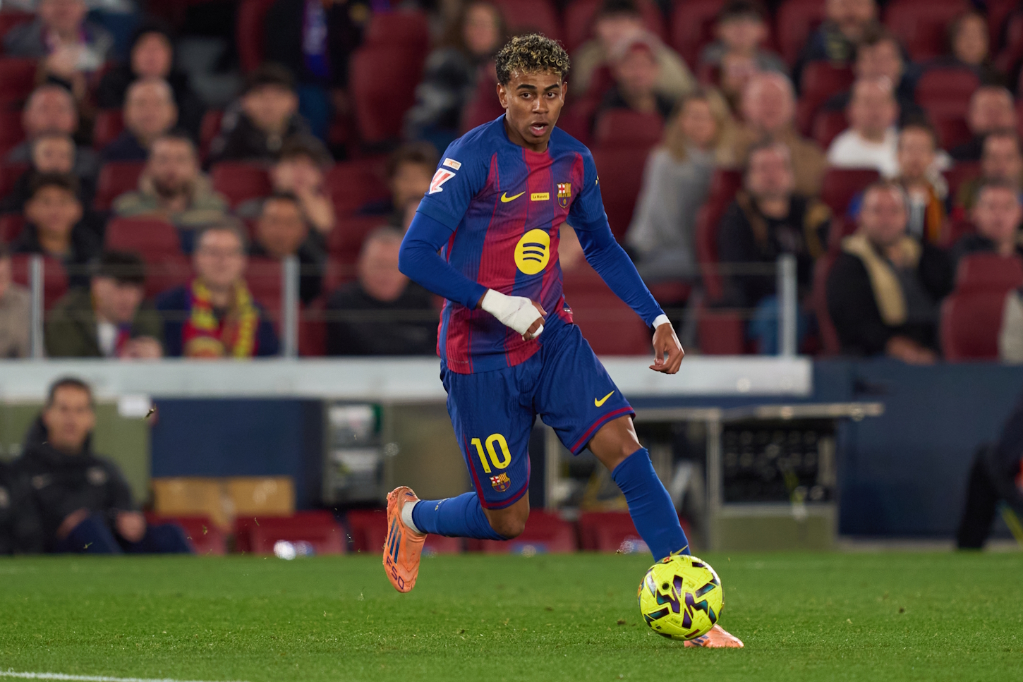 Konkurencja daleko z tyłu. Lamine Yamal to absolutny lider