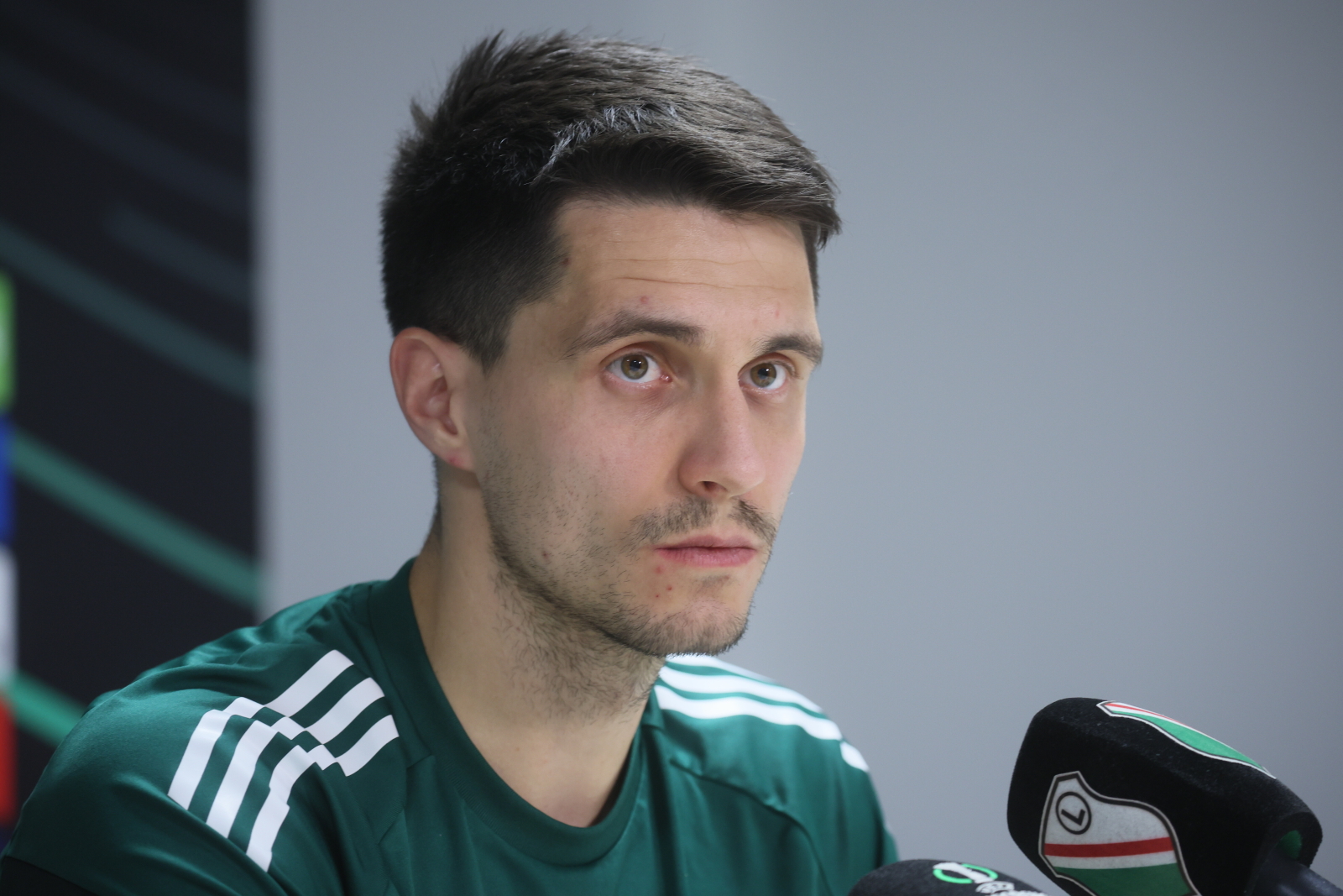 Kapustka wprost o sytuacji Legii. "Jest w nas olbrzymia złość"