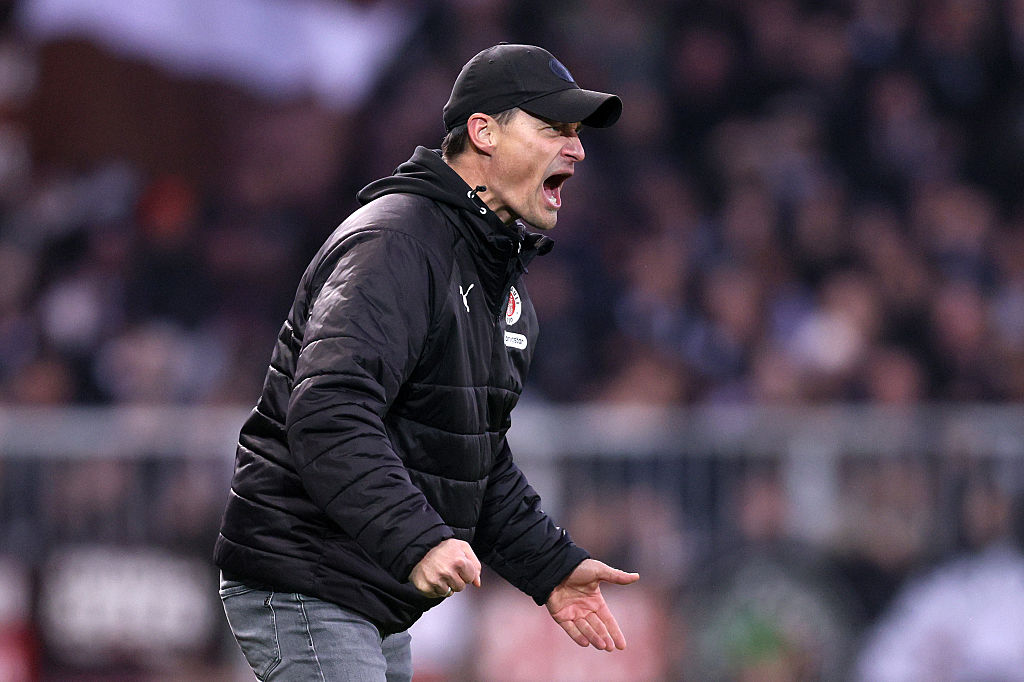 Mocne oskarżenia wobec trenera Polaków. "Najgorszy, z jakim pracowałem"