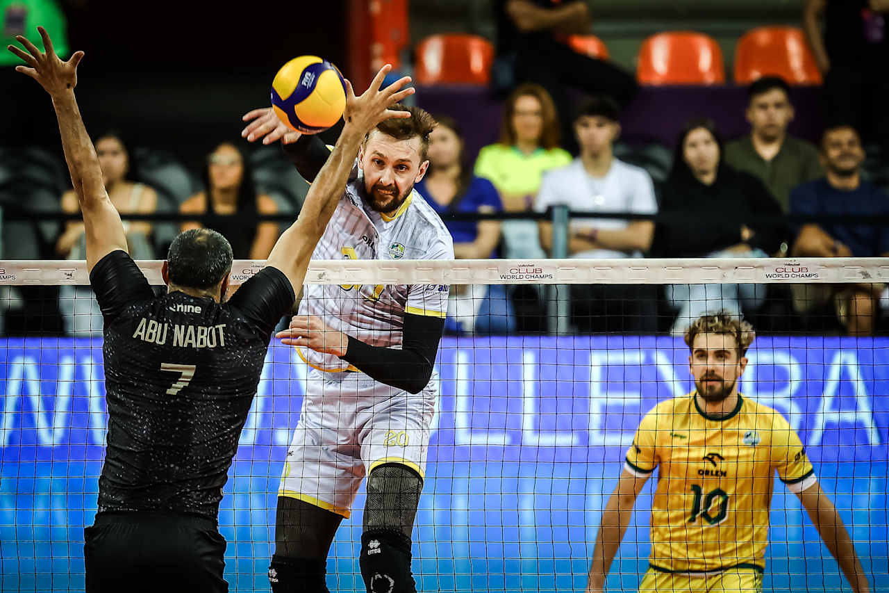 Zabawa Aluron CMC Warty Zawiercie w meczu Klubowych Mistrzostw Świata