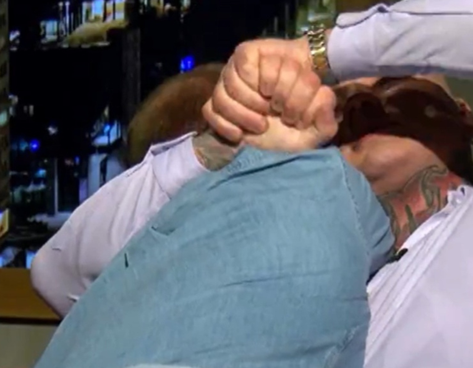 Szpilka zaczął dusić dziennikarza. Musiał odklepać