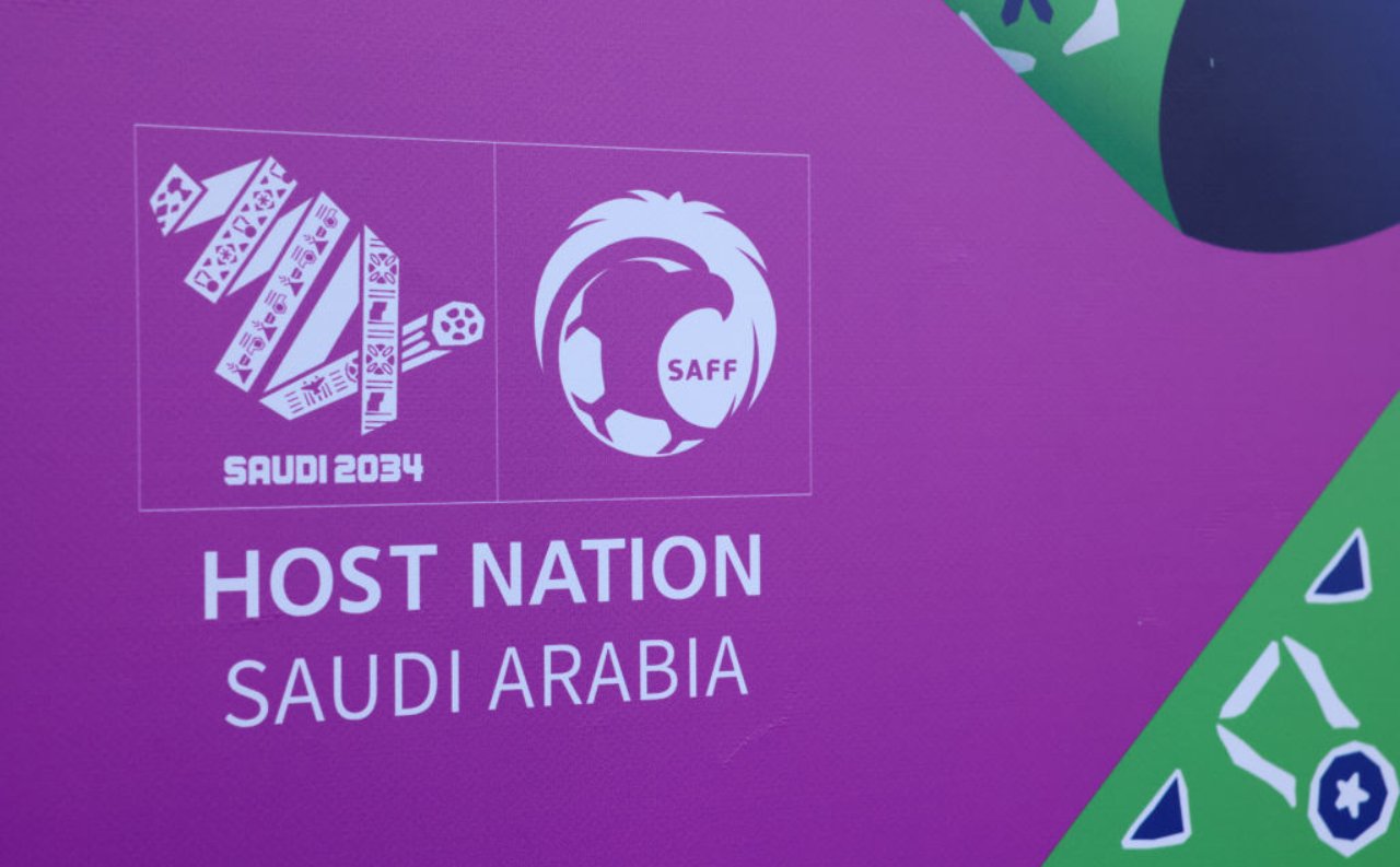 Szejkowie się przeliczyli. Muszą ciąć koszty