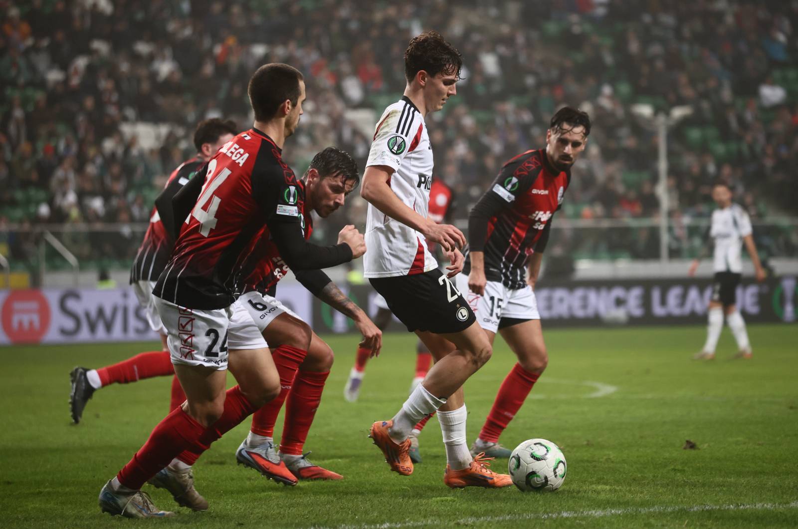 Żewłakow podsumował mecz Legii. "Chcieliśmy się pocieszyć piłką"