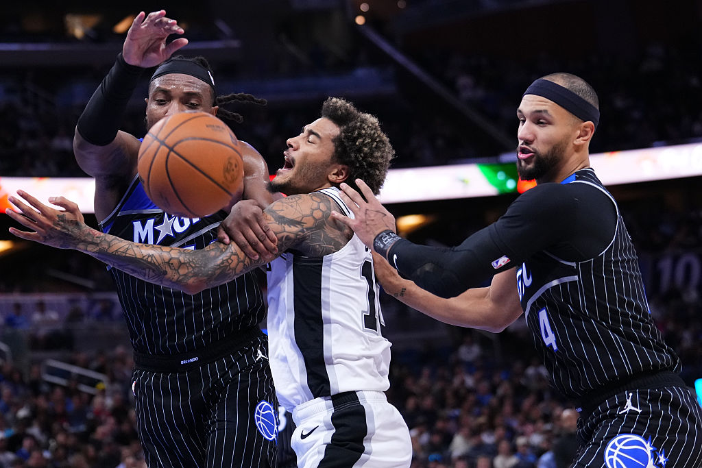 Sochan znów bezbarwny. Polak dostał 10 minut