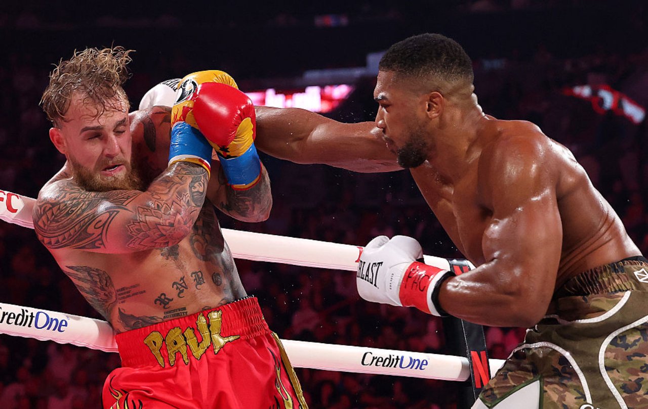 Joshua znokautował Paula. Walczyli o wielką kasę