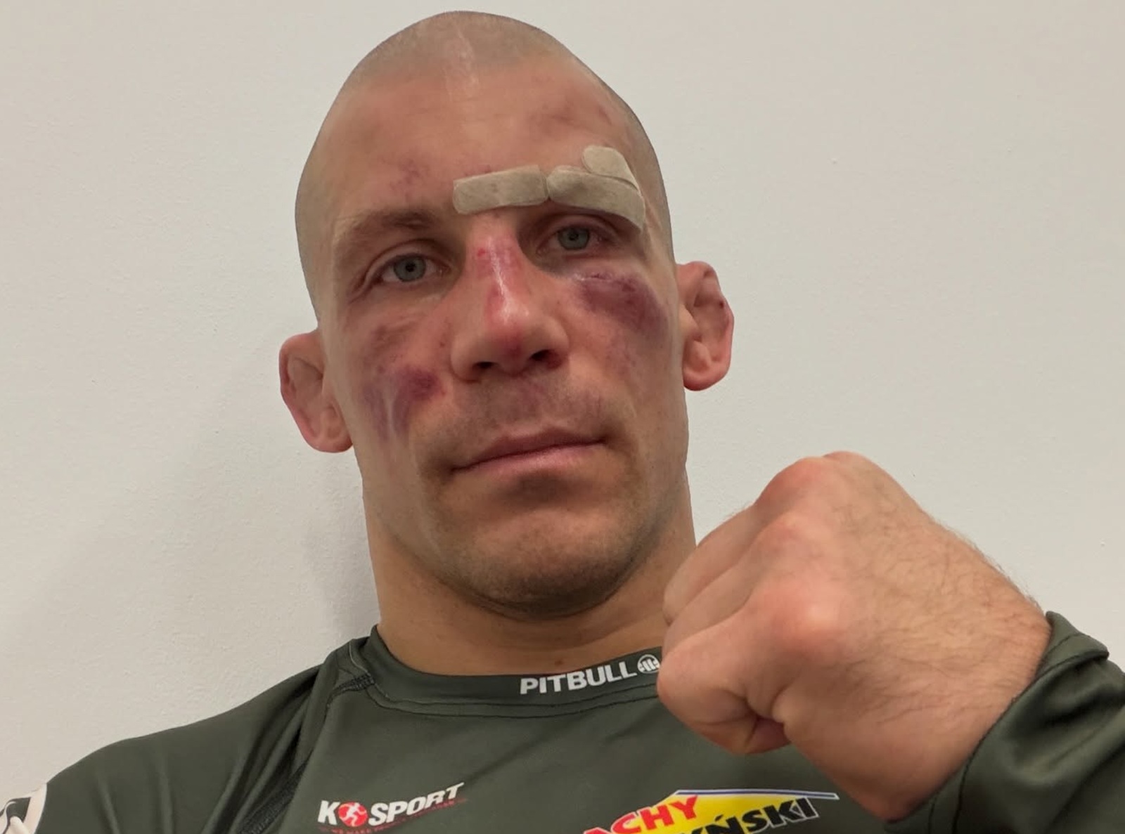 "Jest mi strasznie wstyd". Gwiazdor załamany po gali KSW