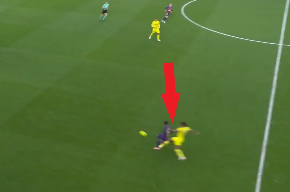 Brutalny faul na Yamalu. Sędzia od razu go wyrzucił