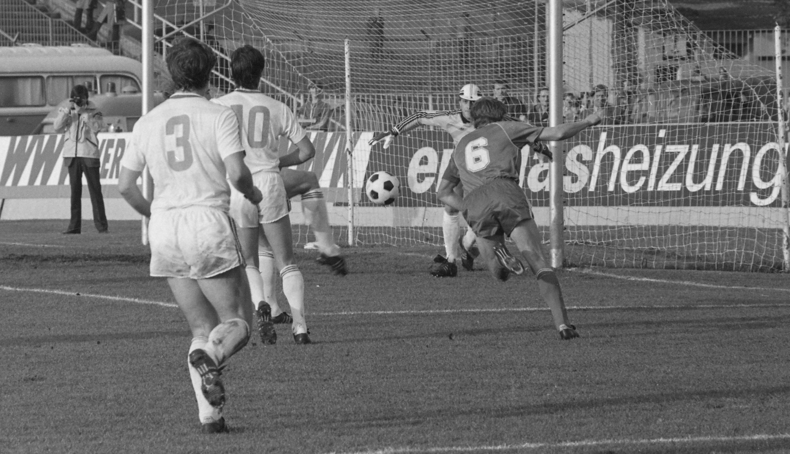 Z boiska do długiej ciszy. Tragiczne 17 lat życia Jerzego Hawrylewicza