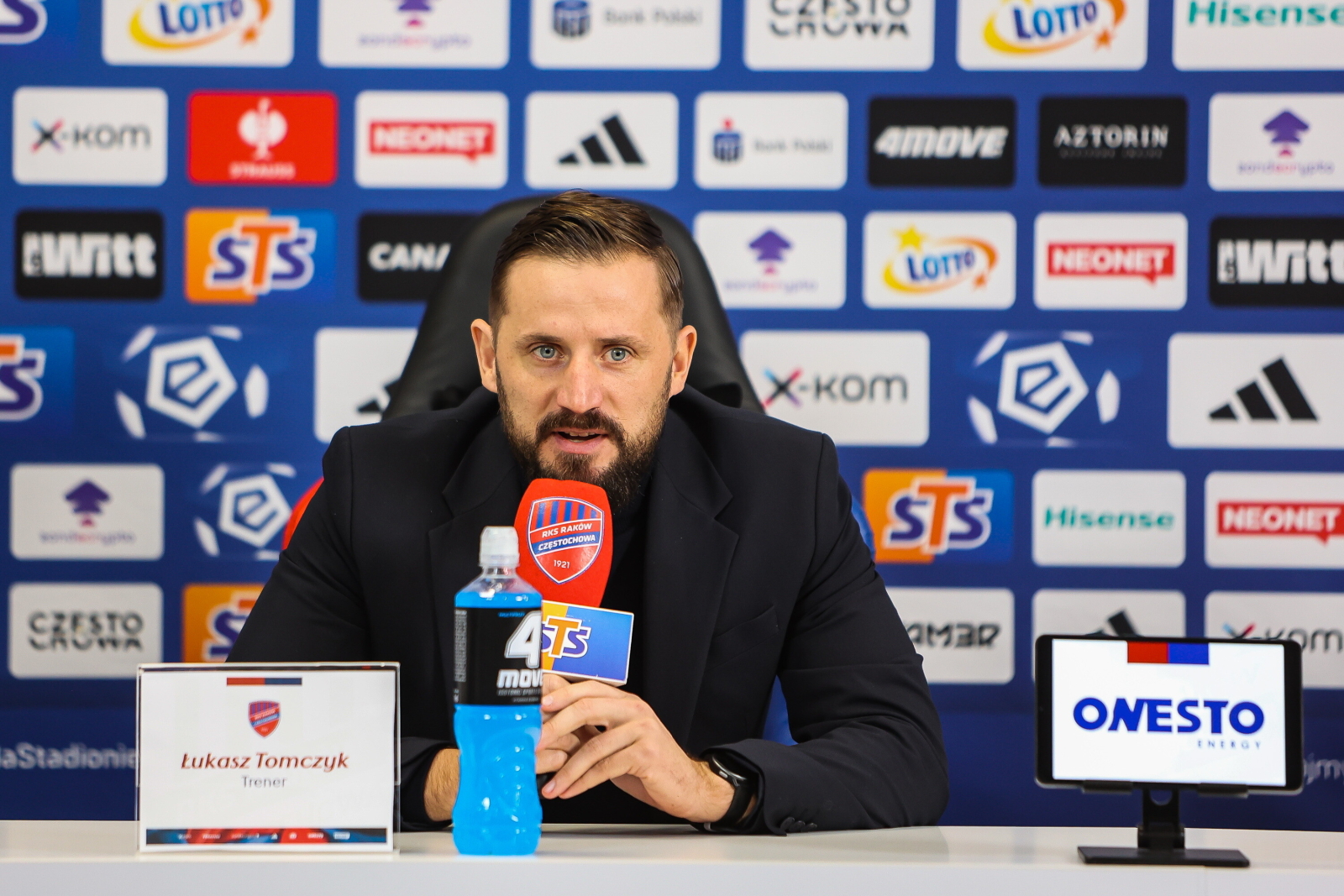 "Nie będę nikogo udawał". Pierwsze słowa nowego trenera Rakowa