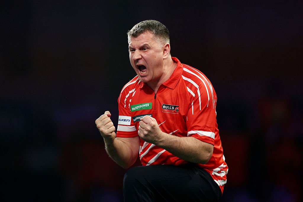 Kiedy kolejny mecz Krzysztofa Ratajskiego? Polak zagra w 1/8 finału MŚ w darcie