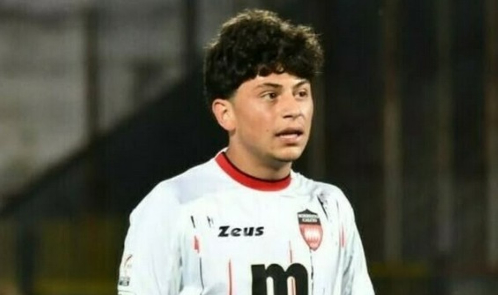 18-letni piłkarz walczy o życie. Został pchnięty nożem