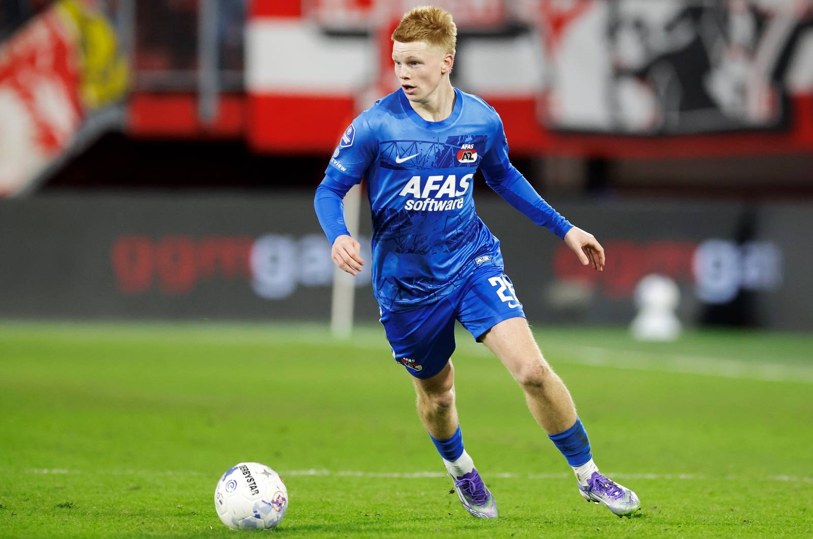 Real, Barcelona, Bayern i Chelsea. Holendra chcą europejscy giganci