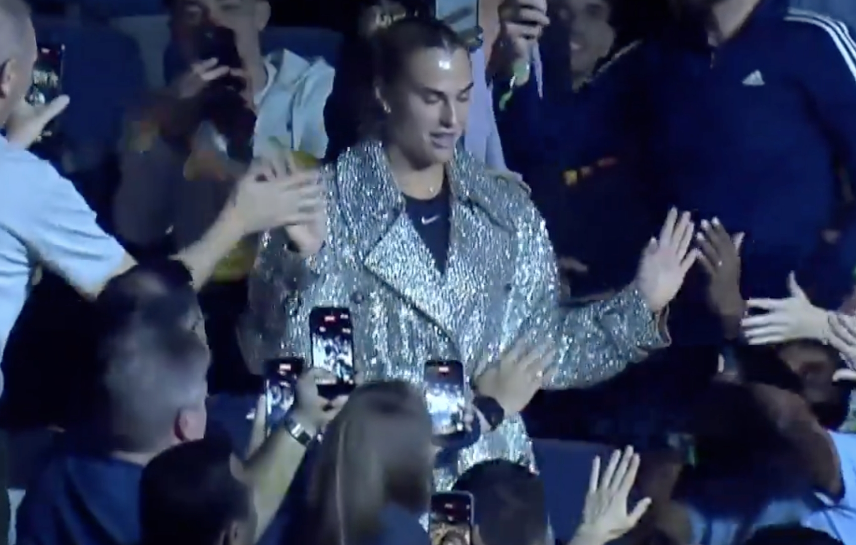 Sabalenka zrobiła show. Tak wyszła na mecz z mężczyzną