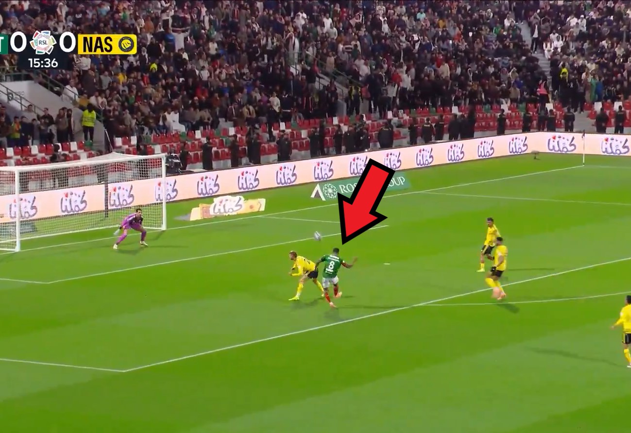 Tak zaskoczył zespół Ronaldo. Kapitalny gol [WIDEO]