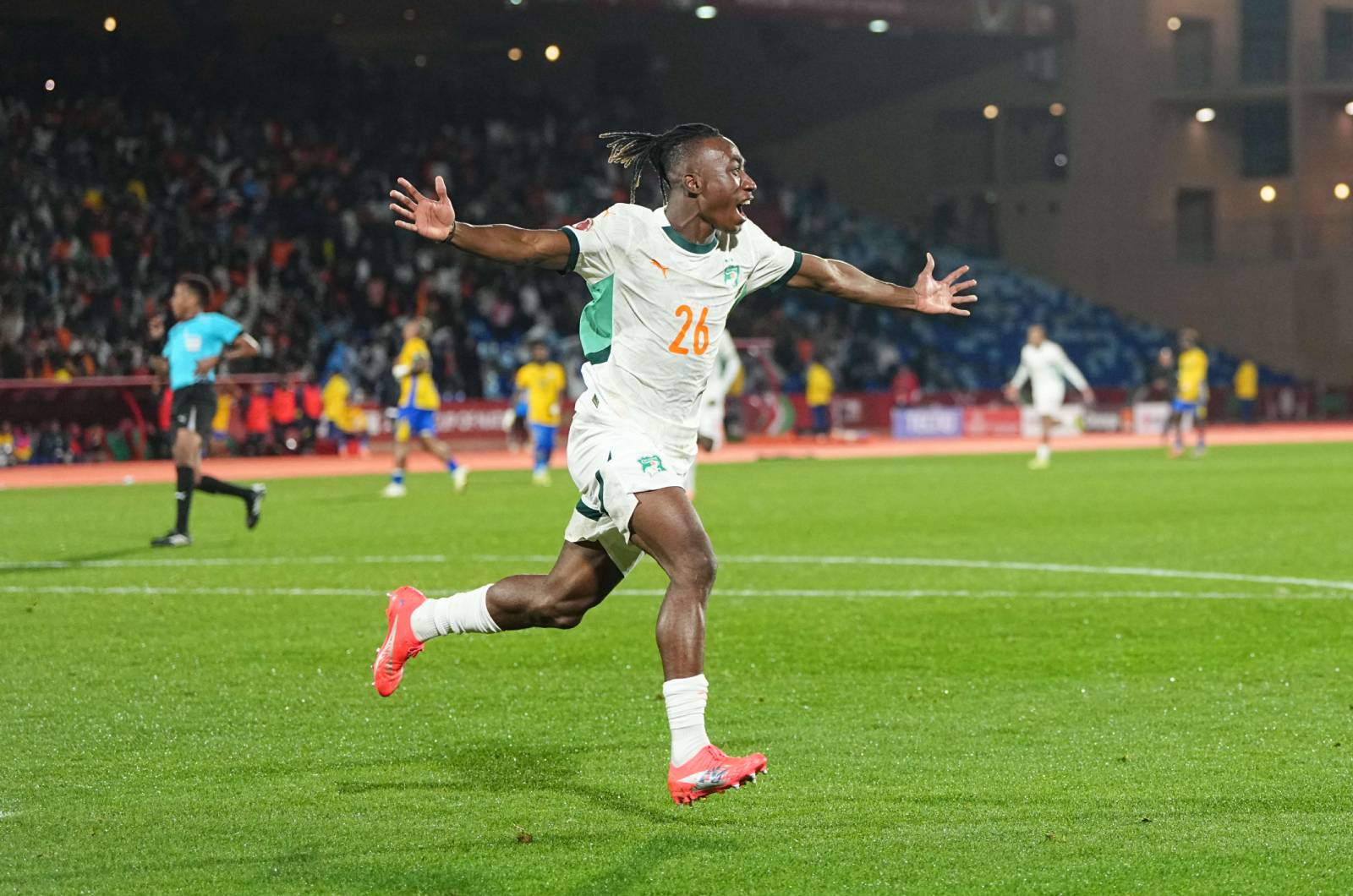 Walka gigantów o 19-latka. PSG, Bayern i Manchester United w gotowości