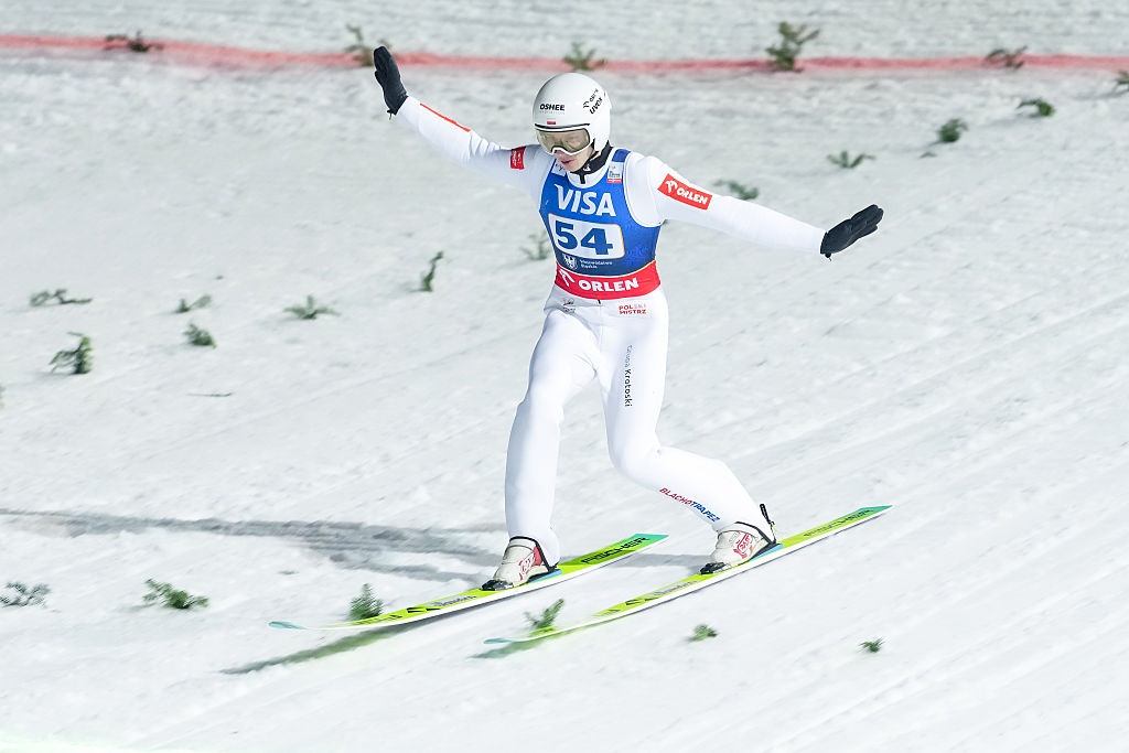 Tomasiak z kolejną premią. Prevc poza zasięgiem