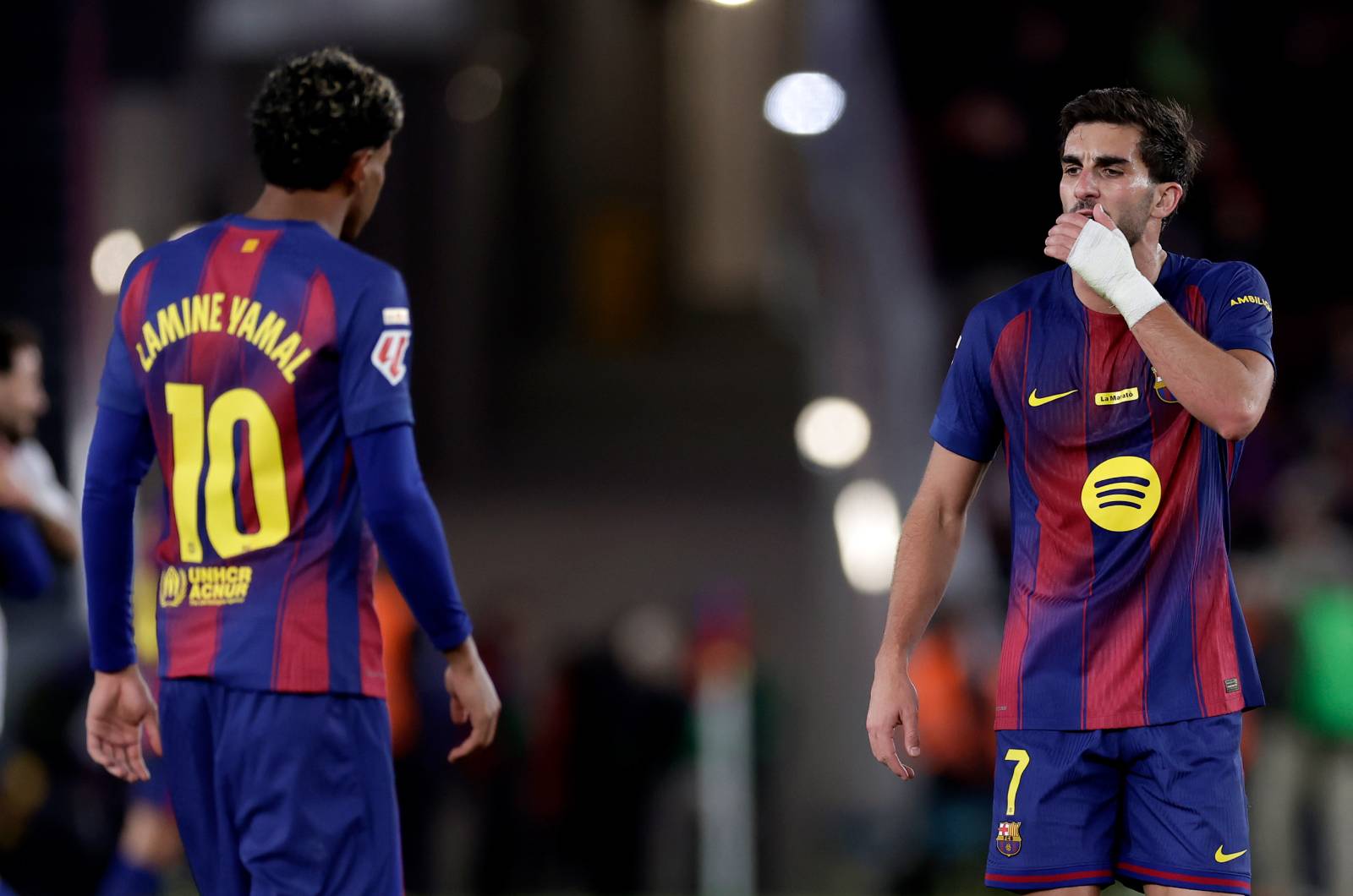 Gwiazda Barcelony nie trenowała. Nie wiadomo, co z derbami