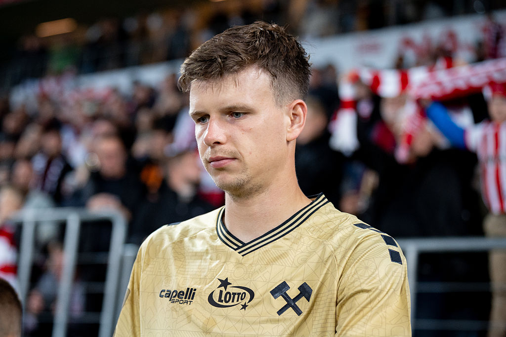 Jest objawieniem w Polsce. Mówi o Legii i Lechu