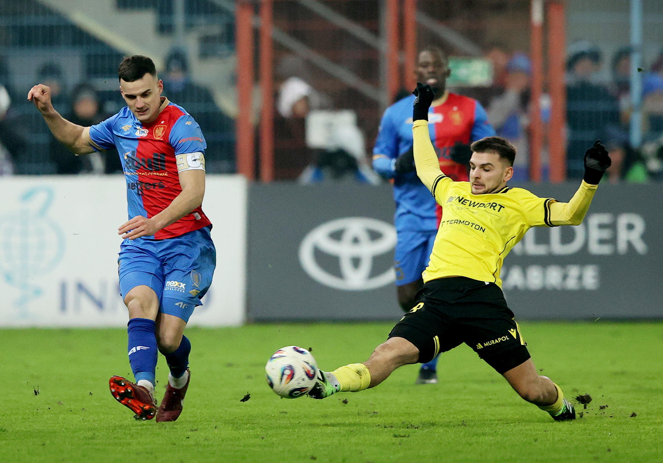 Jest potwierdzenie. Transferowy niewypał odchodzi z Widzewa