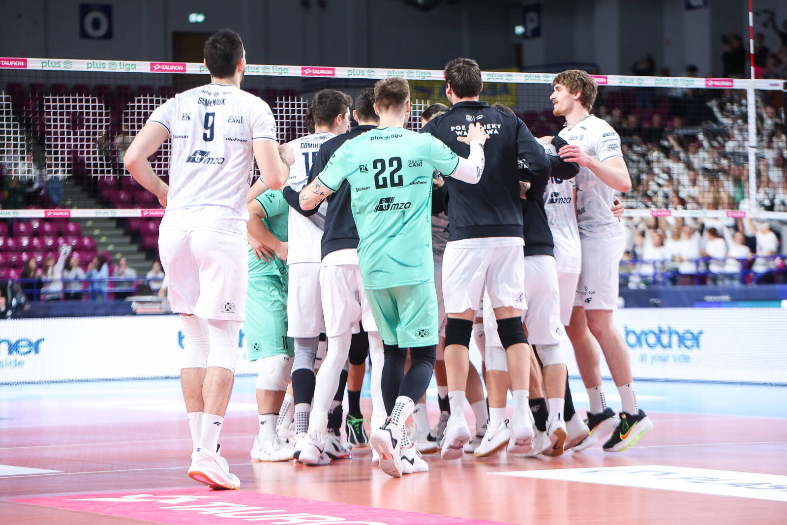Niesamowita końcówka meczu. Osłabiony PGE Projekt triumfuje
