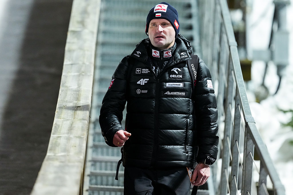 Dyskwalifikacja polskiego skoczka. Trener zabrał głos