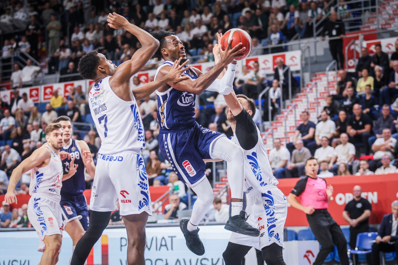 Zabójcza seria. Co za odjazd AMW Arki