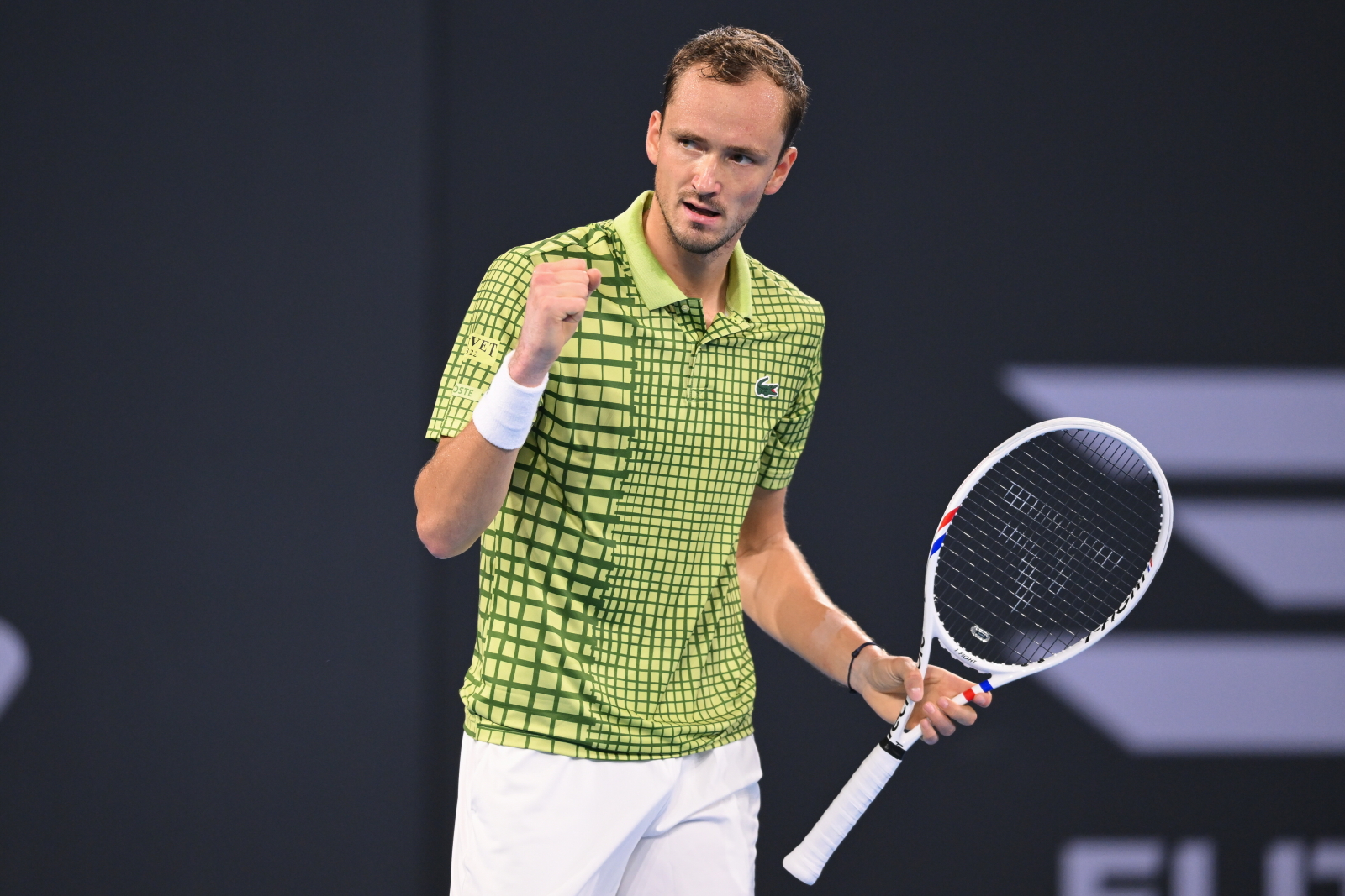 Świetny początek Daniła Miedwiediewa. Obrońca tytułu pokonał rodaka